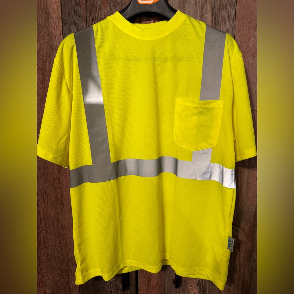 Pyramex Men’s Large Hi-Vis Yellow Safety Pocket T-Shirt with Reflective Stripes